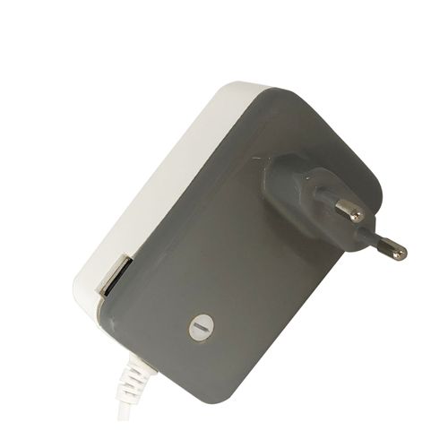 Chargeur universel WATT&CO CH230-3/12-20CT