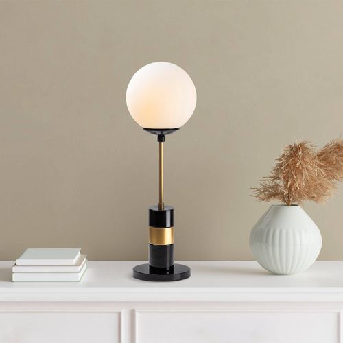 Lampe à Poser Moderne Esace Abat-jour Boule Blanc Opaque Et Métal Noir Et Or