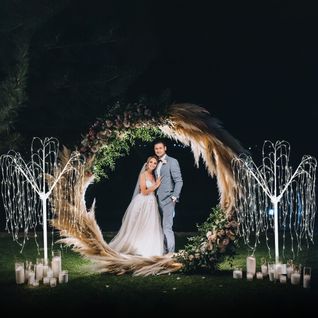 Décoration De Mariage - Combo Arche Circulaire Dorée et 2 Saules Pleureur Lumineux 180cm Blanc Chaud