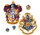 Sticker Geant Repositionnable Blasons Griffondor Et Poudlard Harry Potter 45,7cm X 101,6cm