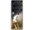 Horloge Murale Sportive Avec Joueur De Football En Action 25 X 65 Cm Blanc