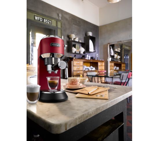 Expresso DELONGHI EC 695.R Dedica Style rouge